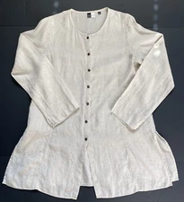 Saks Fifth Avenue Womens L 100% Linen Tunic Top Beige Wood Buttons Beachy Travel
