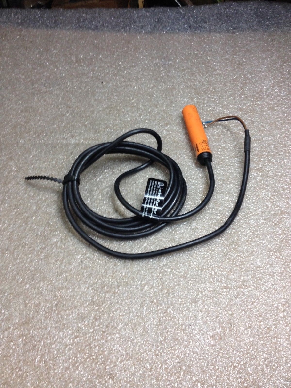IFM Efector KG-2008-BBOA PROXIMITY SWITCH