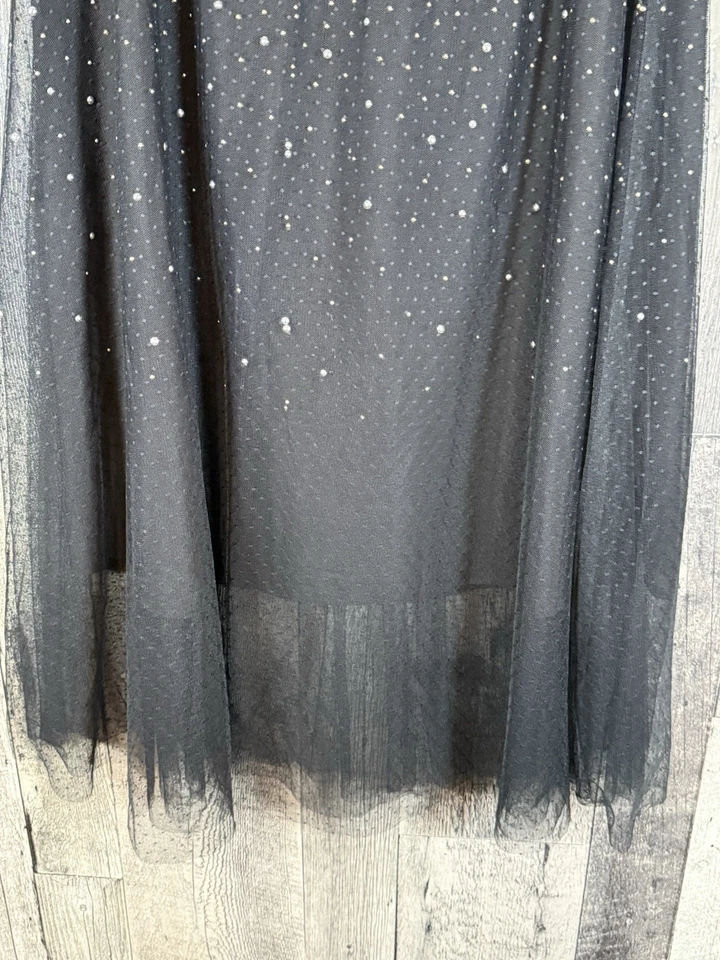 For Her NYC Lunares Negros con Falda Metálica Plateada y Dorada Talla 2X Foto 2 de 4