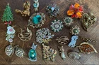 Lot Of 23 Vintage Costume Jewelry Brooches Pins Earrings