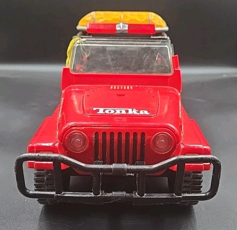 Tonka Jeep Rescue Wrangler 2001 Red w/ Lights & Sound Works See Video Tested - Image 2 of 4