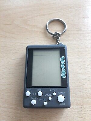 Vintage Hiro Bandai Handheld Electronic Retro Keyring Brick Game 1997 Ebay