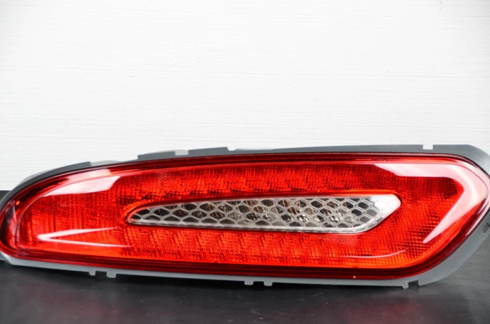 ¡Como nuevo! Luz trasera LED 2013-2017 para Dodge Viper Gen 5 lado izquierdo del conductor Foto 2 de 4