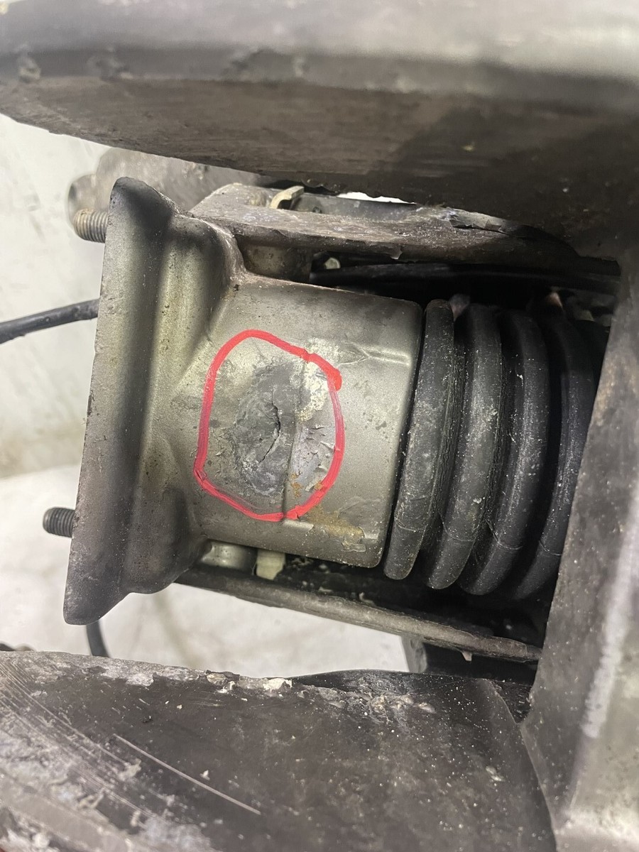 96 Volvo Penta SX Cobra transom outdrive gimbal mount