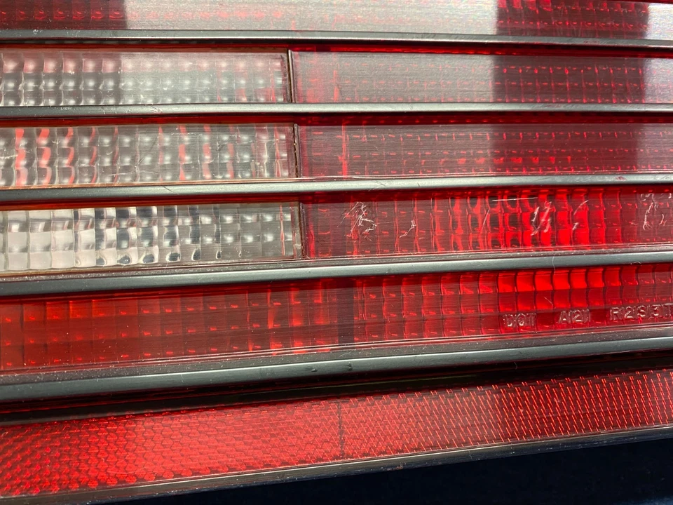 Luz trasera lateral derecha Pontiac Firebird 1982 1983 1984 Foto 4 de 4