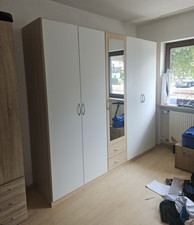 Freistehender Kleiderschrank 5-türig Weiß/H...