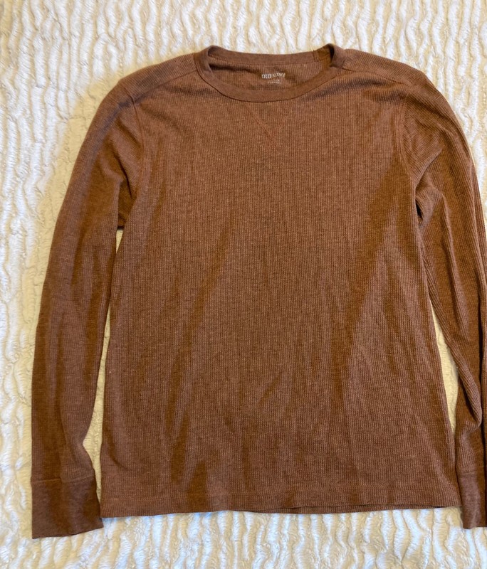 Men's Small old navy rust waffle knit long sleeved tee