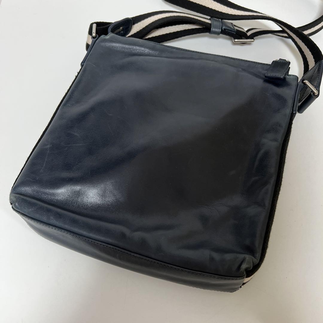 BALLY Leather Trainspotting Shoulder Bag Navy Leather Swiss Made