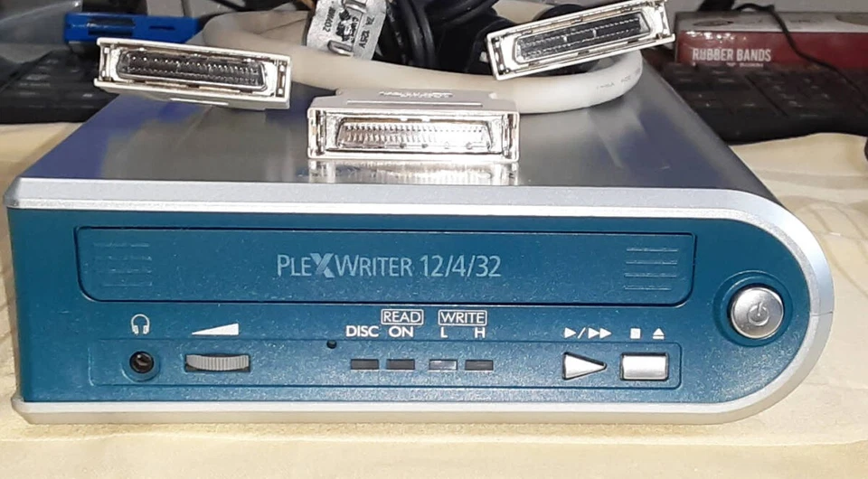 Vintage PLEXTOR CD-RW PX-W124TSE SCSI-2 Drive - Tested & Working! - Image 3 of 4
