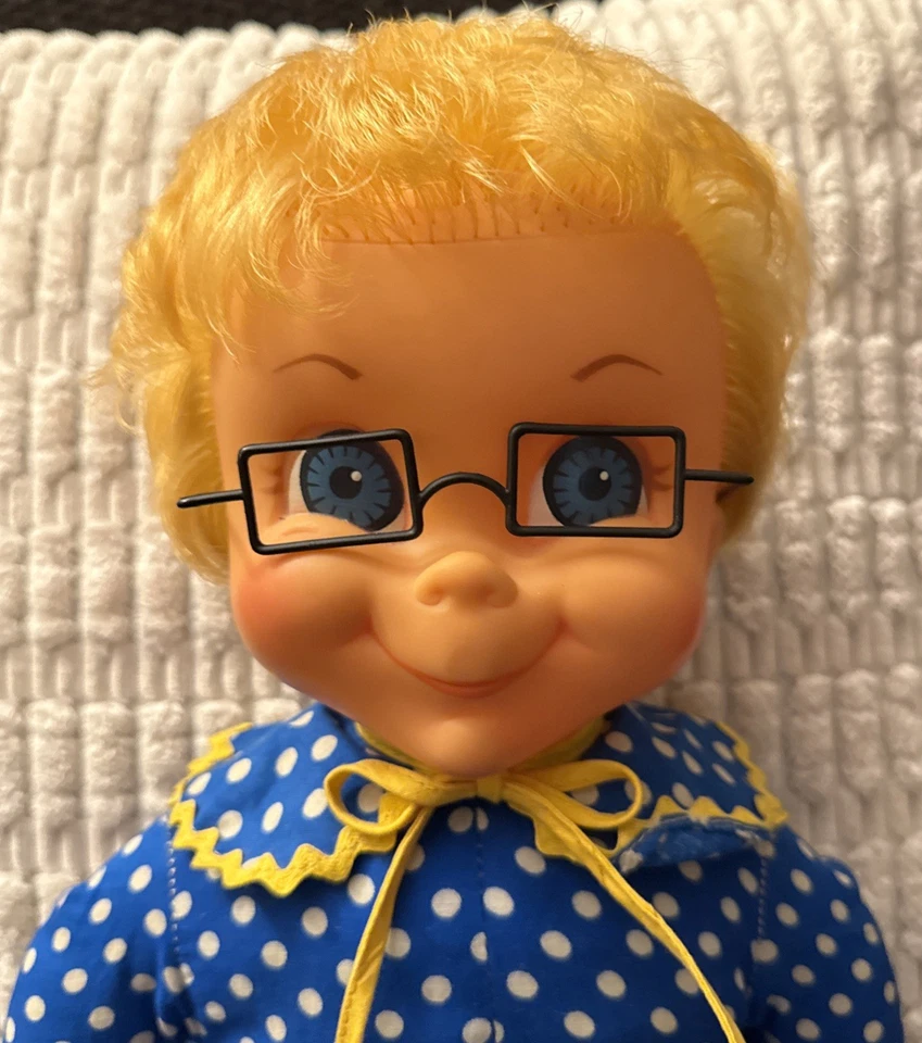 Mrs Beasley 1967 restaurado para hablar 100 % completo con vasos regalo de Navidad Foto 2 de 4