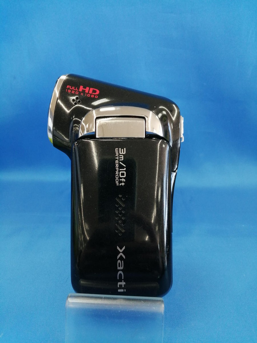 SANYO Video camera DMX-CA100 & 14.3 megapixels Zoom: 5x