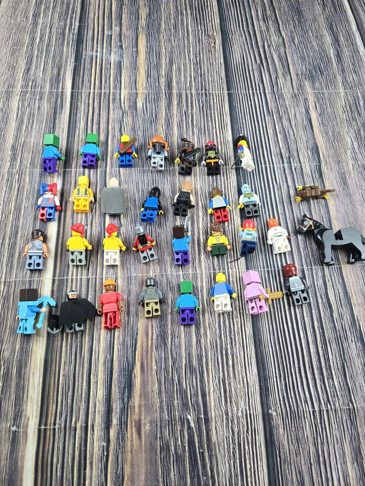 Lego Assorted Mini Figure Lot Of 32 Pirates Minecraft Batman Harley Quinn - Image 4 of 4