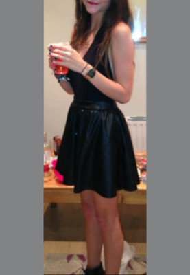 Topshop Petite Black Faux Leather Mini Skirt Size small 26 inch waist  UK