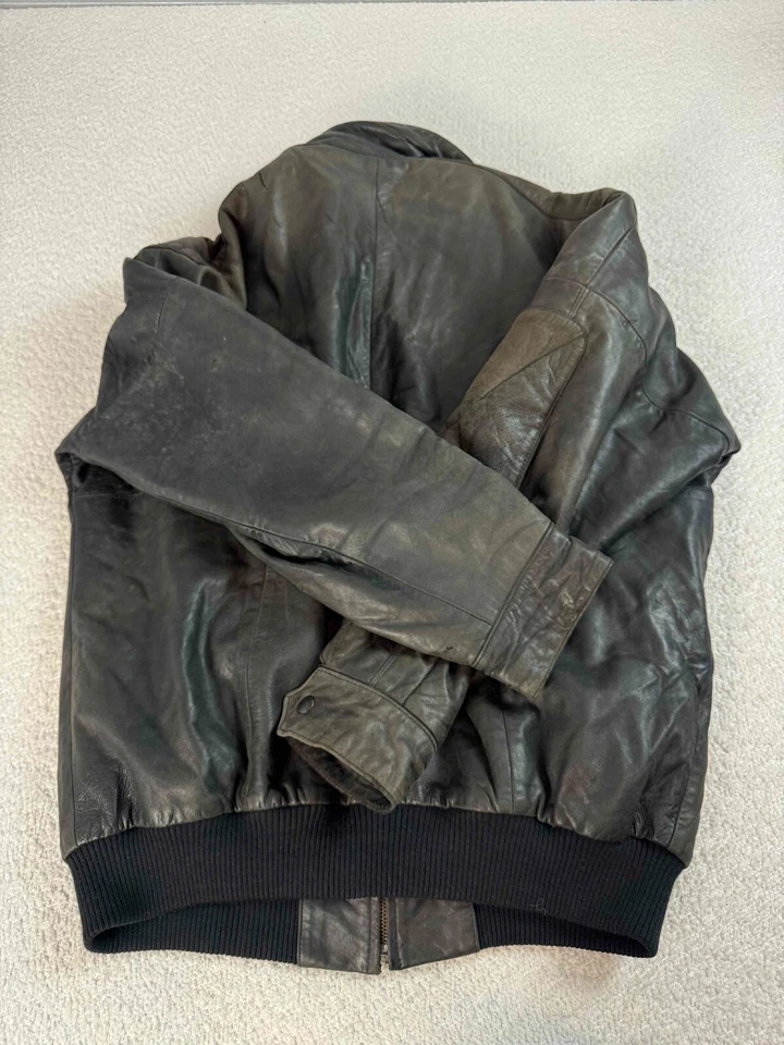 Chaqueta Bomber Negra Cremallera Completa Cuero Genuino Bloomingdales De Colección The Mens Store 42 Foto 2 de 4