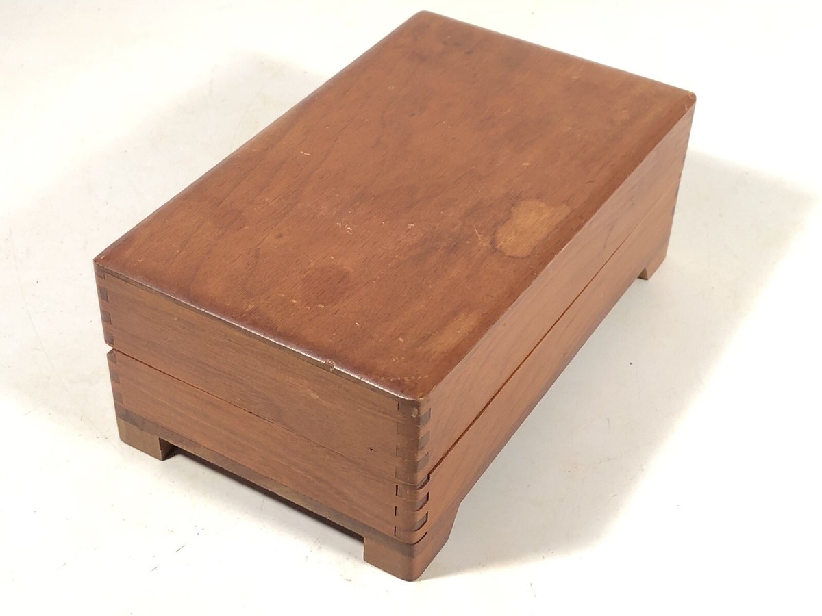 Vintage Thorens Disc Music Box Display w 7 Christmas Discs Vintage Thorens Disc Music Box Display w 7 Christmas Discs