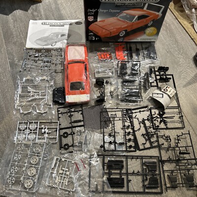 Open Box Testors Lincoln Mint Dodge Charger Daytona 1/24 Ultra