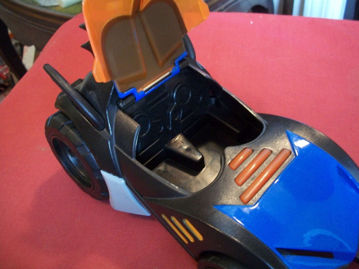 2009 Mattel Batman Batmobile Car #P5455, Runs ! New Battires