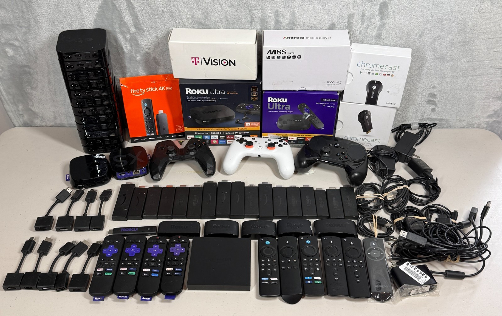 Huge Lot of Media Streamers - Apple tv Amazon Fire TV Stick - Roku - Chromecast