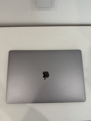 MacBook Pro A2141 16 Zoll 512 GB SSD, Intel Core i7-9750, 2,60GHz, 32GB RAM