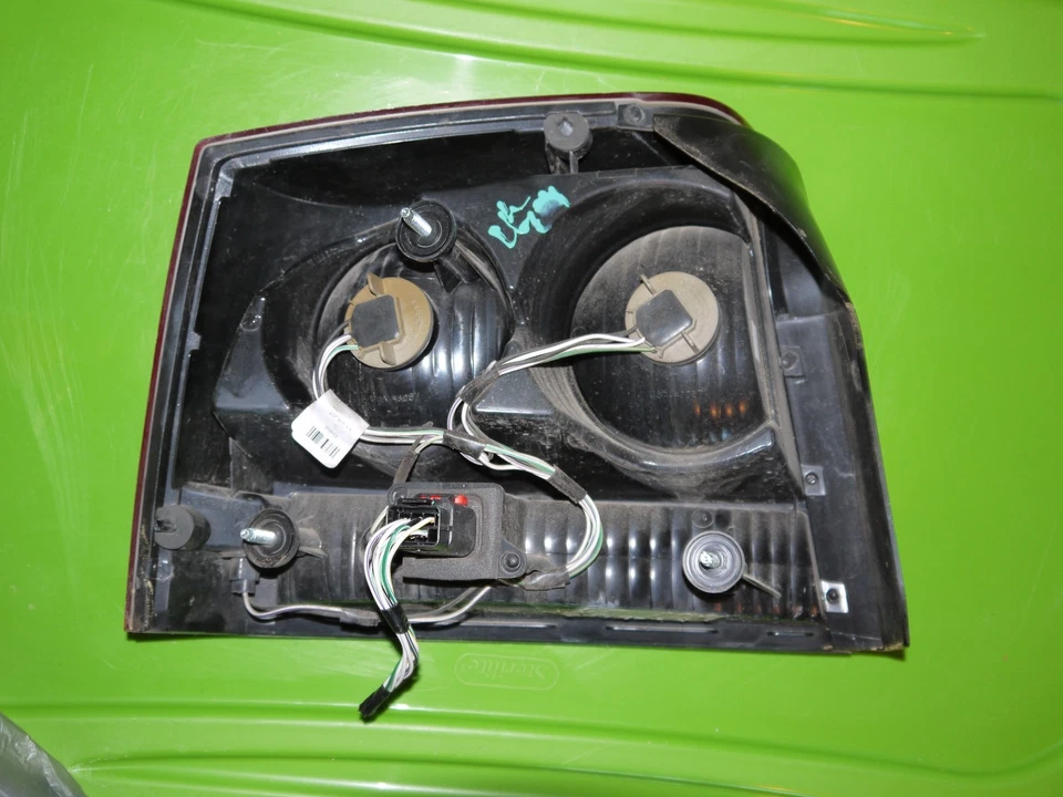 2008 08 Dodge Charger Rear Rh Right Passenger side Tail Light Lamp OEM Nice - Image 2 of 2