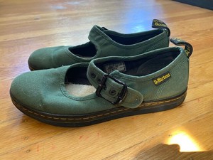 dr martens mary janes size 7
