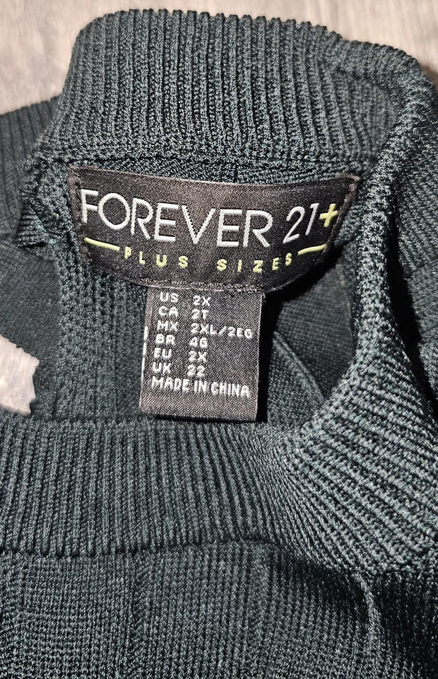 Vestido suéter Forever 21 + manga longa midi com nervuras preto feminino plus size 2X - Imagem 4 de 4