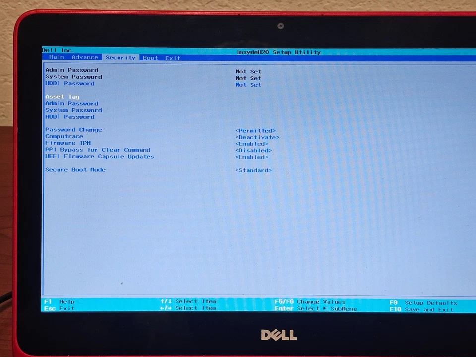 DELL Inspiron 3185 Touch Laptop (Red, AMD A9, 4 GB/500 GB, No OS) - READ! - Image 3 of 4