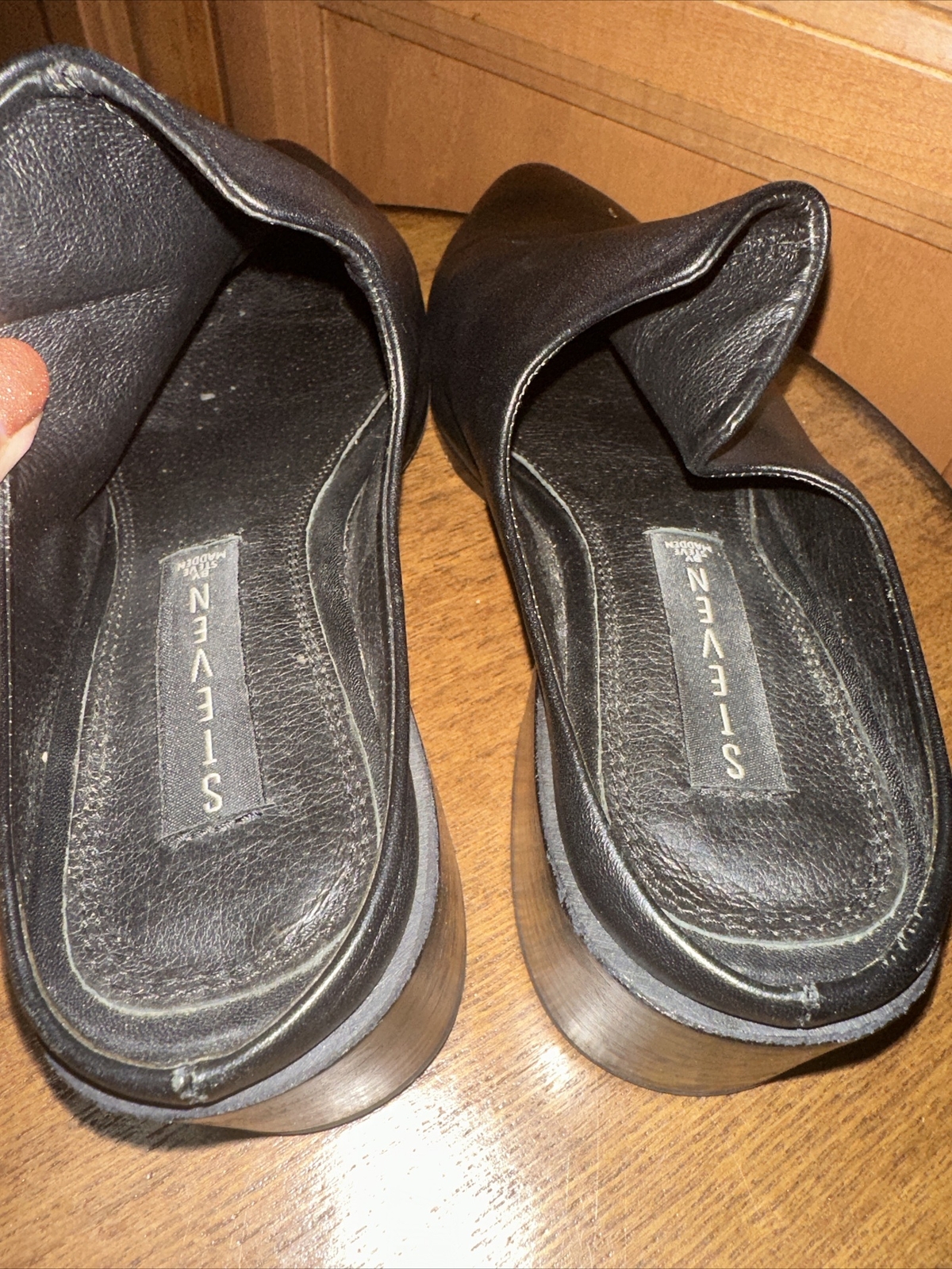 Steve Madden Slip On Backless Solid Black Pointed… - image 4