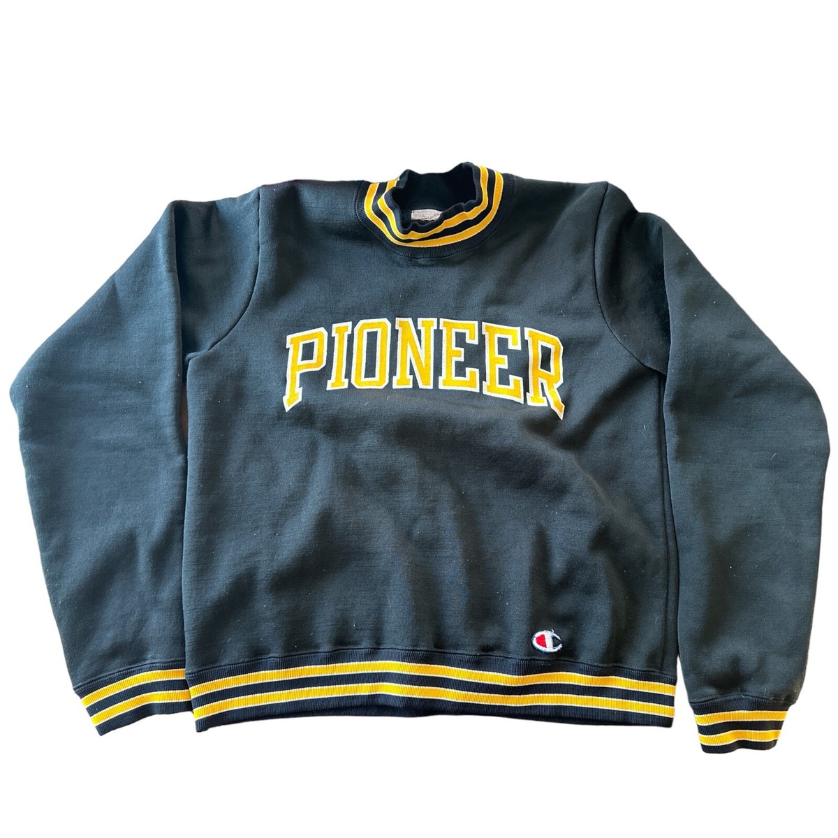 Vtg c1960s Champion Products Inc. Pioneer Black Gold Size XL