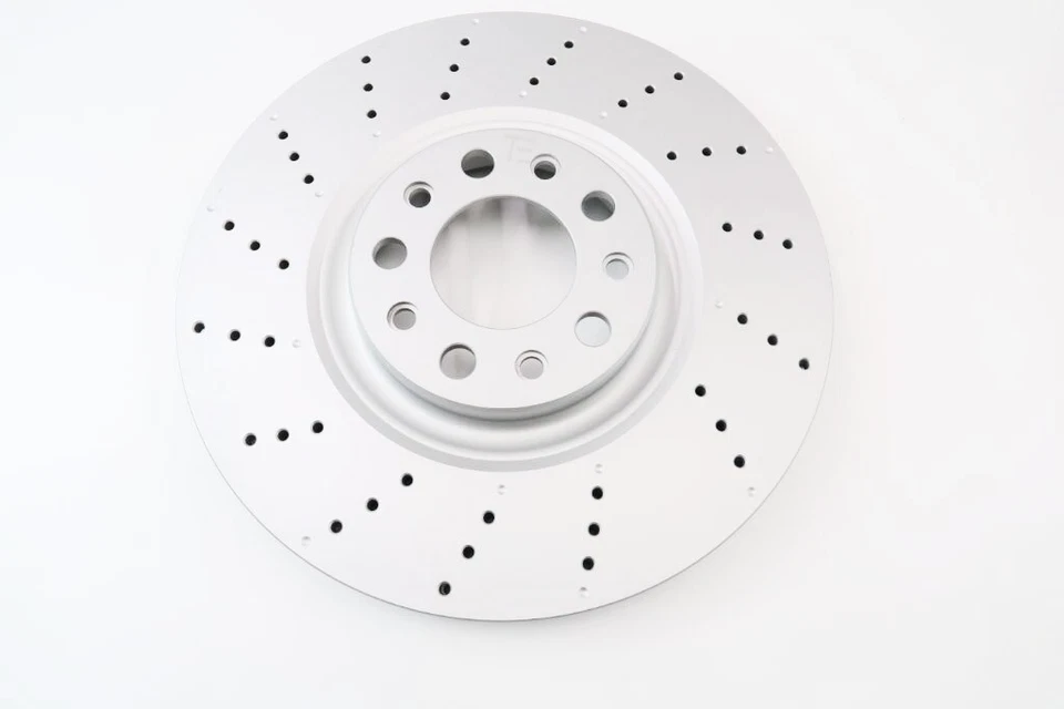 Pastillas de freno delanteras traseras Alfa Romeo Giulia y rotores perforados actualización Foto 4 de 4