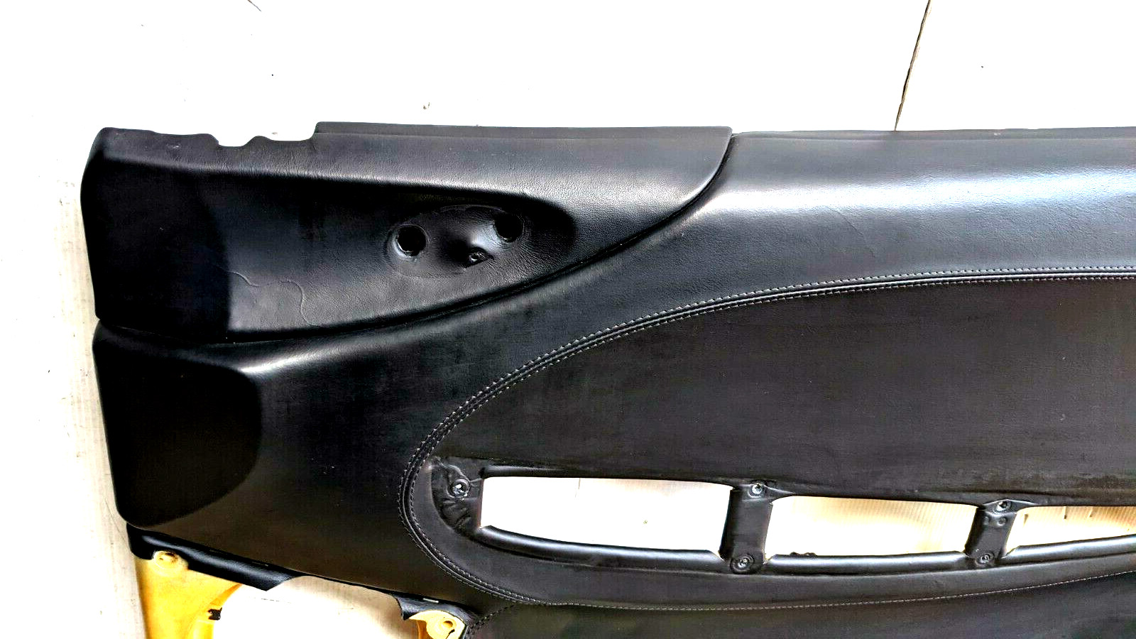 FERRARI 360 SPIDER PARTS  RIGHT DOOR PANEL ON BLACK 65007500