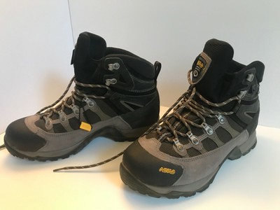 comfy hiking boots