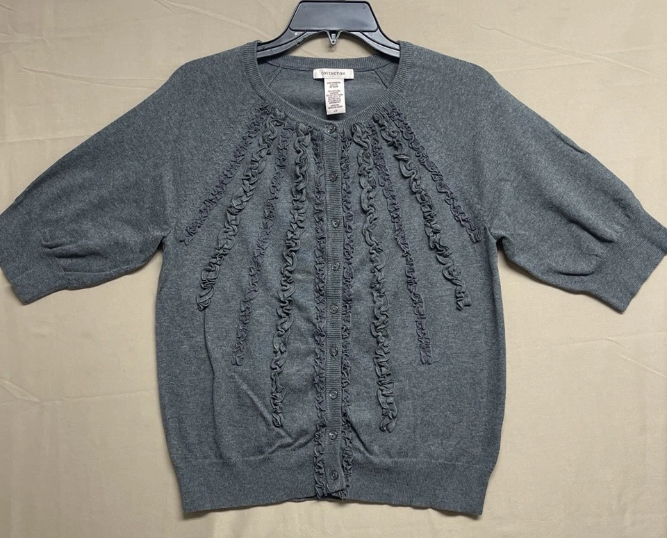 Cárdigan con botones Covington suéter con volantes de encaje para mujer talla L media manga gris Foto 2 de 4