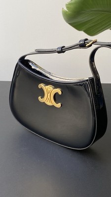 Celine Tilly Shoulder Bag, Kalbs-Lack-Leder, ungetragen.