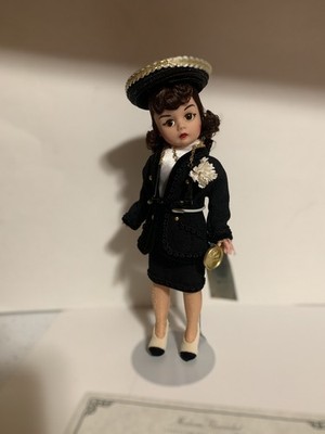 Madame Alexander Gabrielle 79410 9  Doll In Box W/ COA & Accessories