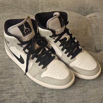 Jordan Air Jordan 1 Mid Smoke Grey 554724-092 Men's High Top Sneakers