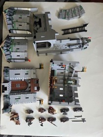 LEGO The Lord Of The Rings 9474 The Battle Of Helm&rsquo;s Deep - Used