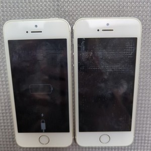X2 Apple iPhone 5 16GB weiß silber entsperrt A1429 GSM Smartphones Produktbündel