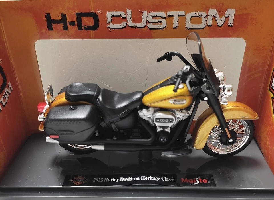 MAISTO H-D CUSTOM  1:18  MOTO HARLEY DAVIDSON HERITAGE CLASSIC 2023 GIALLO 34360 - Immagine 2 di 2