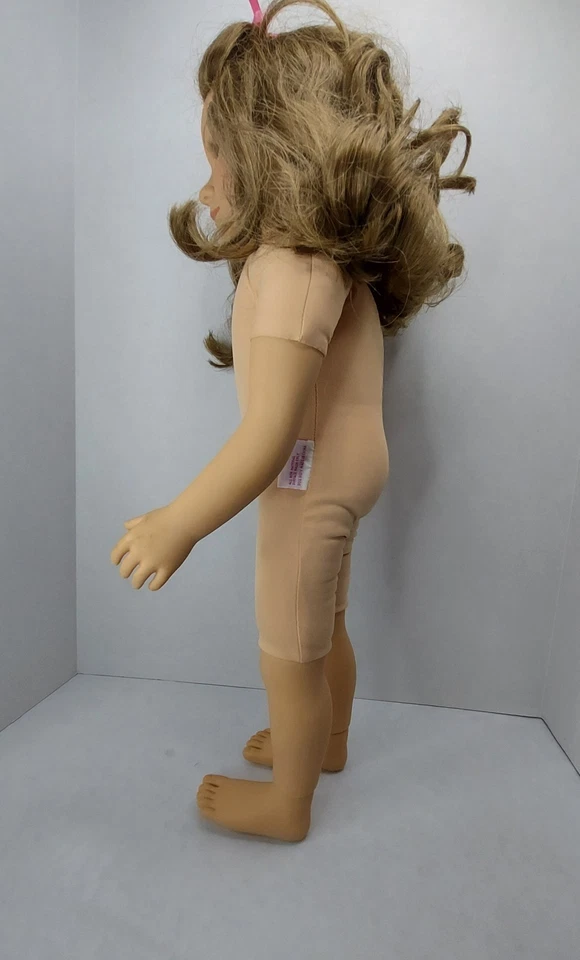 MY TWINN doll Audrey face Light Brown hair blue eyes 1997 Body 1999 Freckles - Image 4 of 4