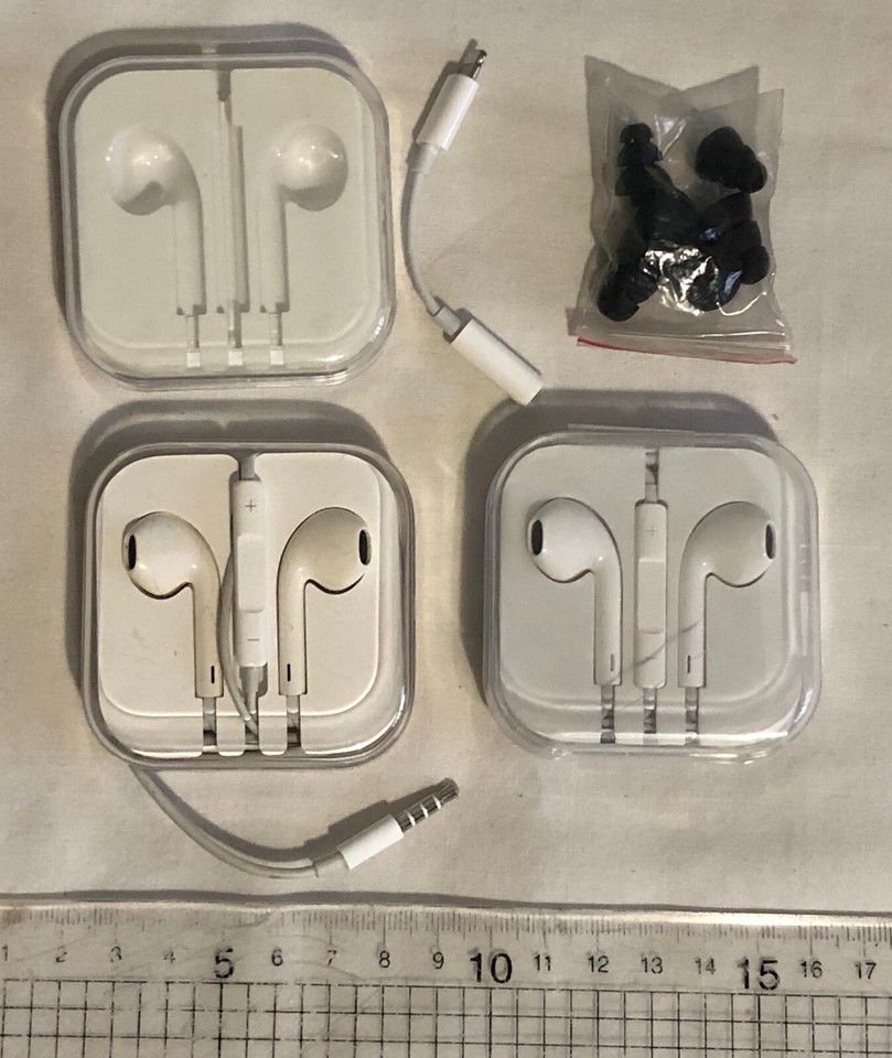 2x Apple iPhone in Ear Headphones in Cases with Phone Adaptor Fully