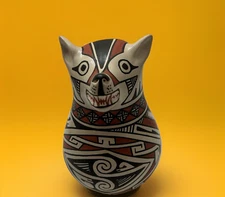 Mata Ortiz Pottery Large Coyote Effigy Lourdes Villalba Paquime Folk Art Mexico