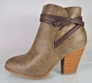 shoedazzle booties