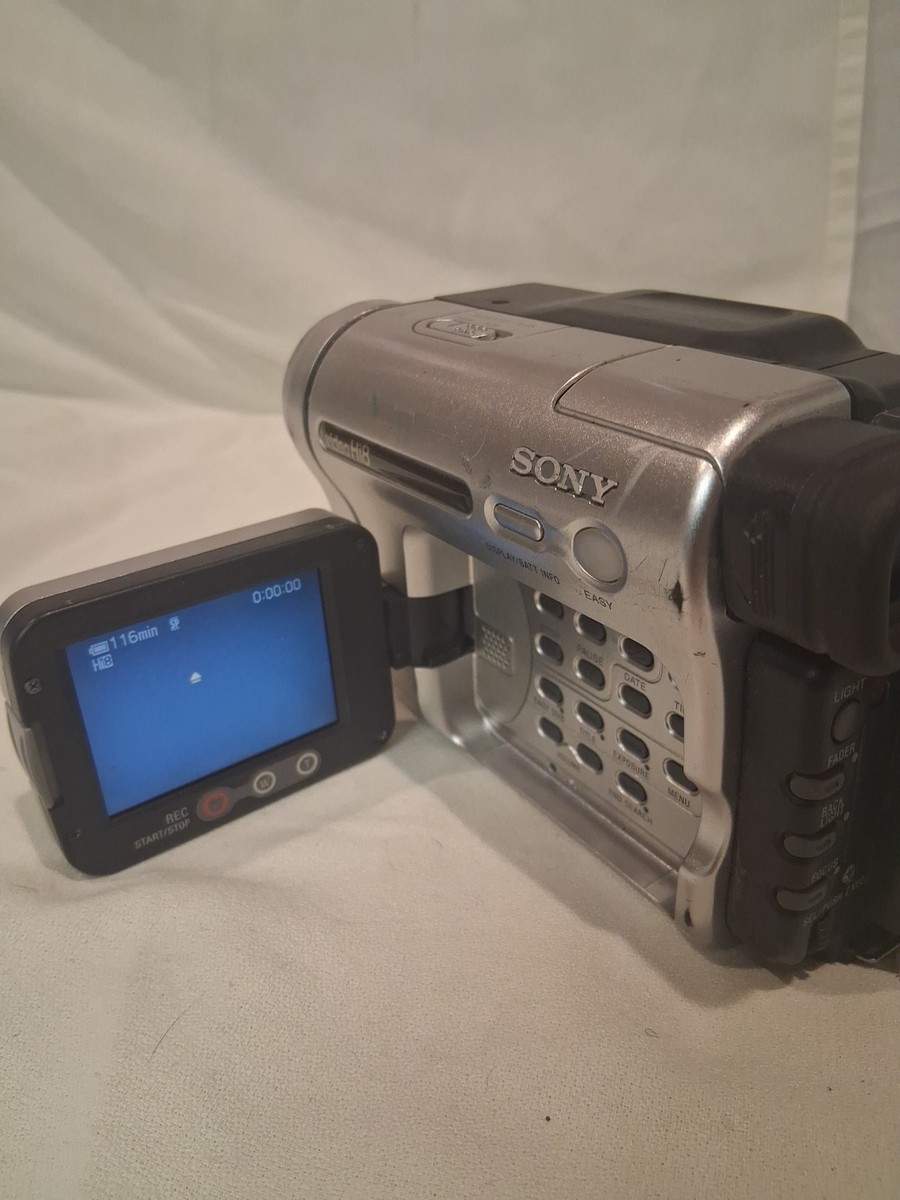 Sony Video Handycam Hi8 Video Camera Recorder CCD-TRV138 Camcorder