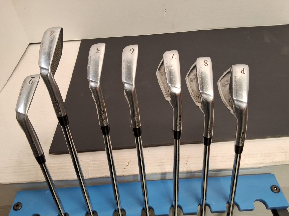 Bridgestone J40 Cavity Back Iron Set - 4-PW - RH Steel Shaft