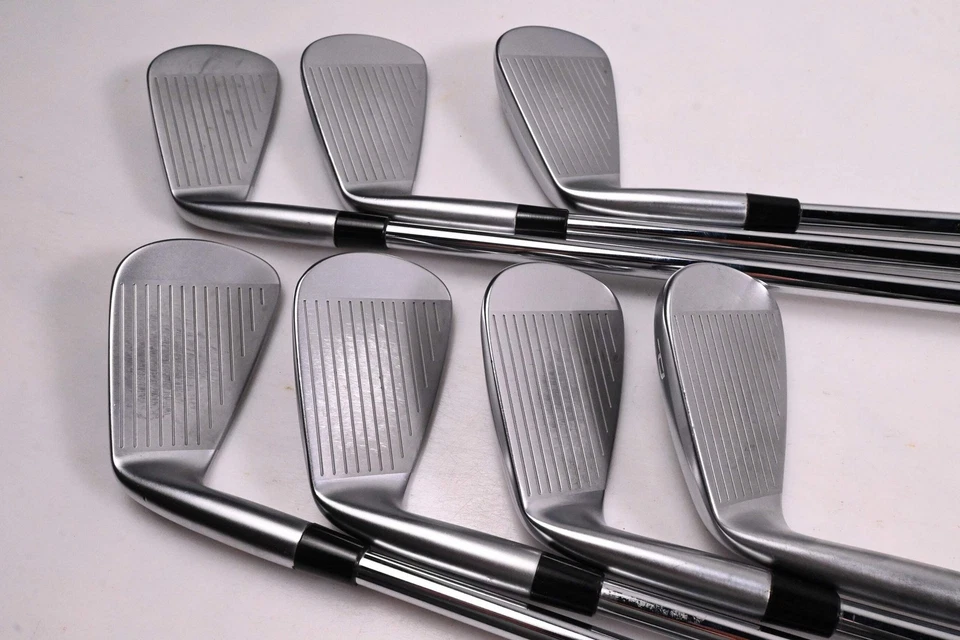 Mizuno Pro S-3 Irons / 4-PW / X-Flex Dynamic Gold X100 Shafts - Image 3 of 4