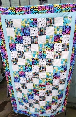 Handarbeit Patchwork Quilt Decke Weltraum und Zifferblätter Regenbogen Quadrate 79x135cm
