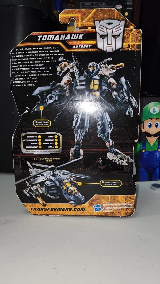 Figura de acción Hasbro Transformers: Hunt For The Decepticons - Tomahawk Foto 3 de 4