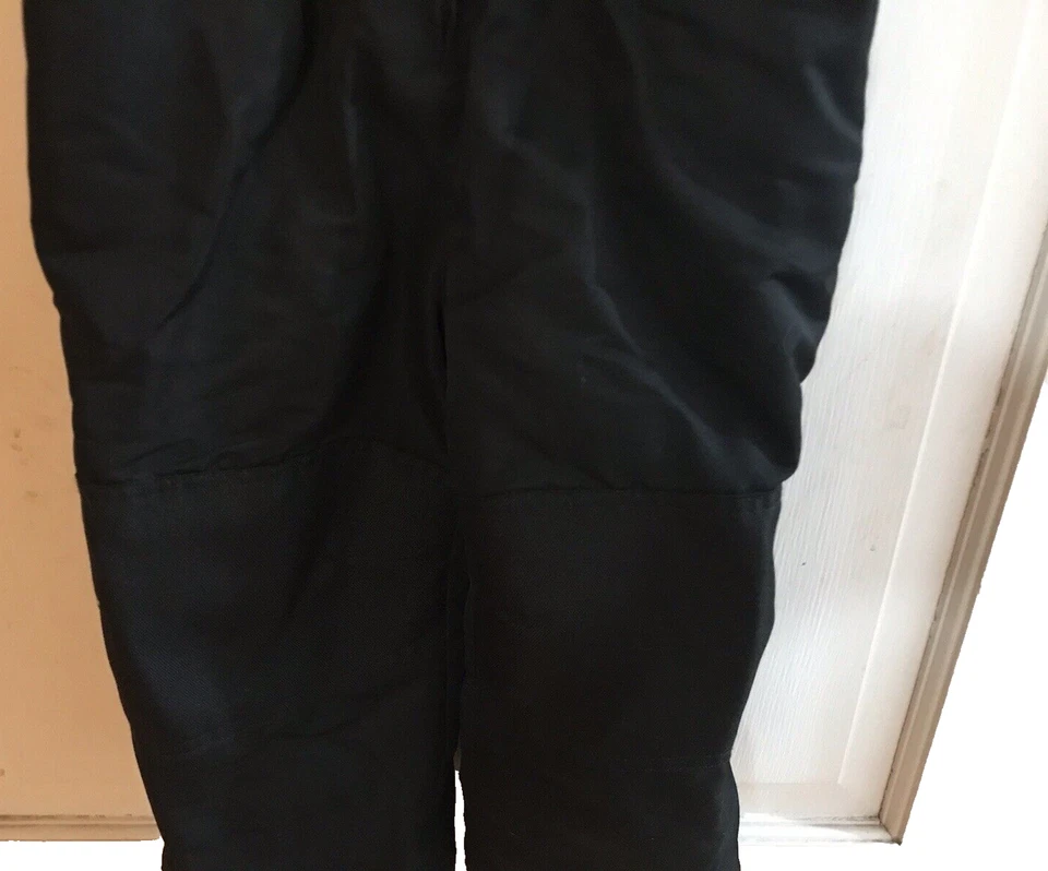 ¡NUEVO! PANTALONES DE NIEVE CÁLIDOS negros aislados Helthtex 3 niñas/niños BABEROS EXTRA DURADEROS 3T Foto 4 de 4