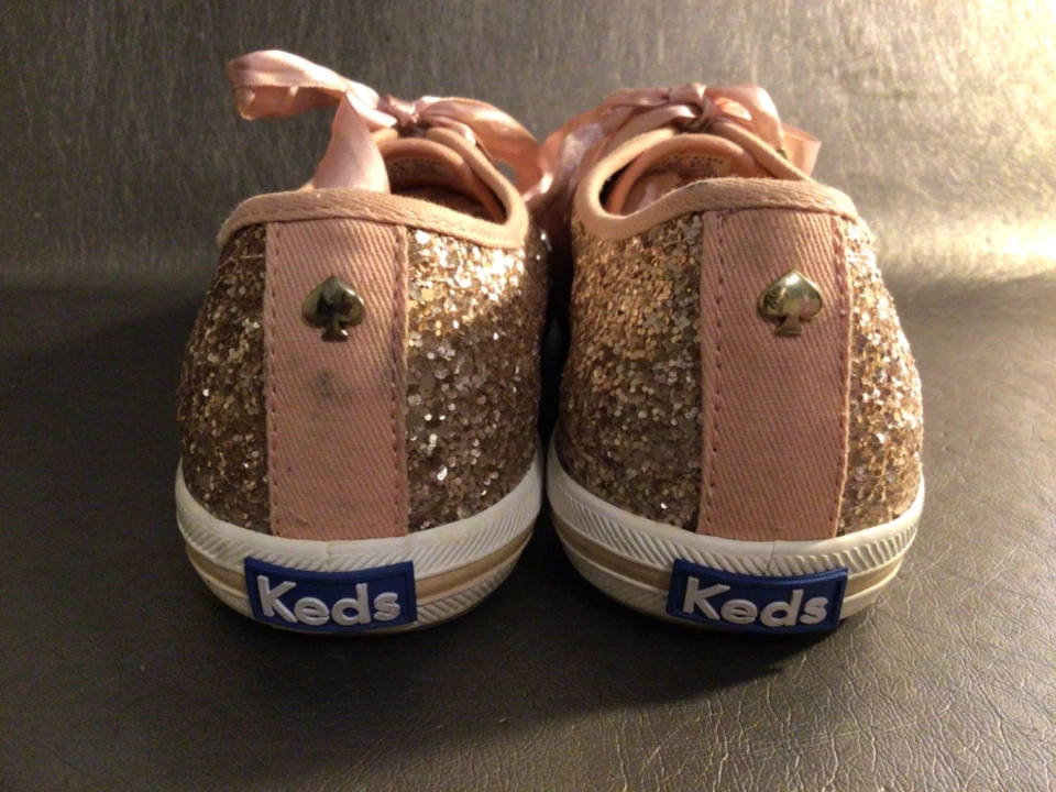 Tênis Keds Kate Spade ouro rosa glitter com cadarço tamanho 8 BOM! - Imagem 4 de 4